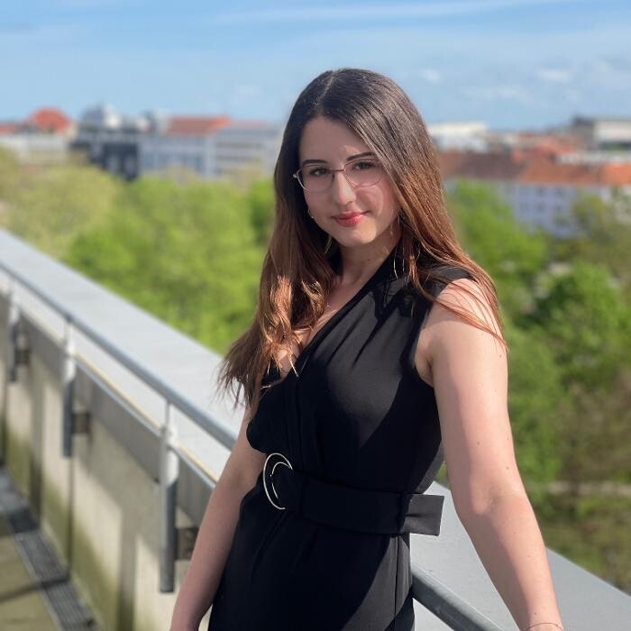 Bilder ERGO Pro Jessica Lucia Weber