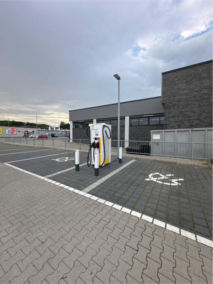 Bilder Shell Recharge Charging Station