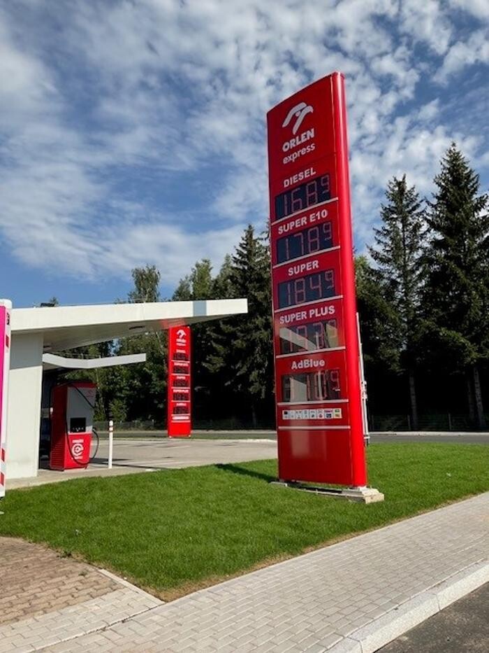 Bilder ORLEN express Automatentankstelle