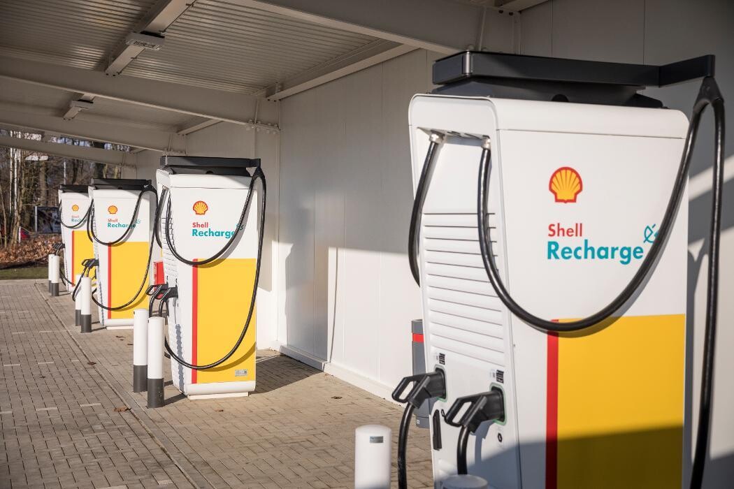Bilder Shell Recharge Charging Station