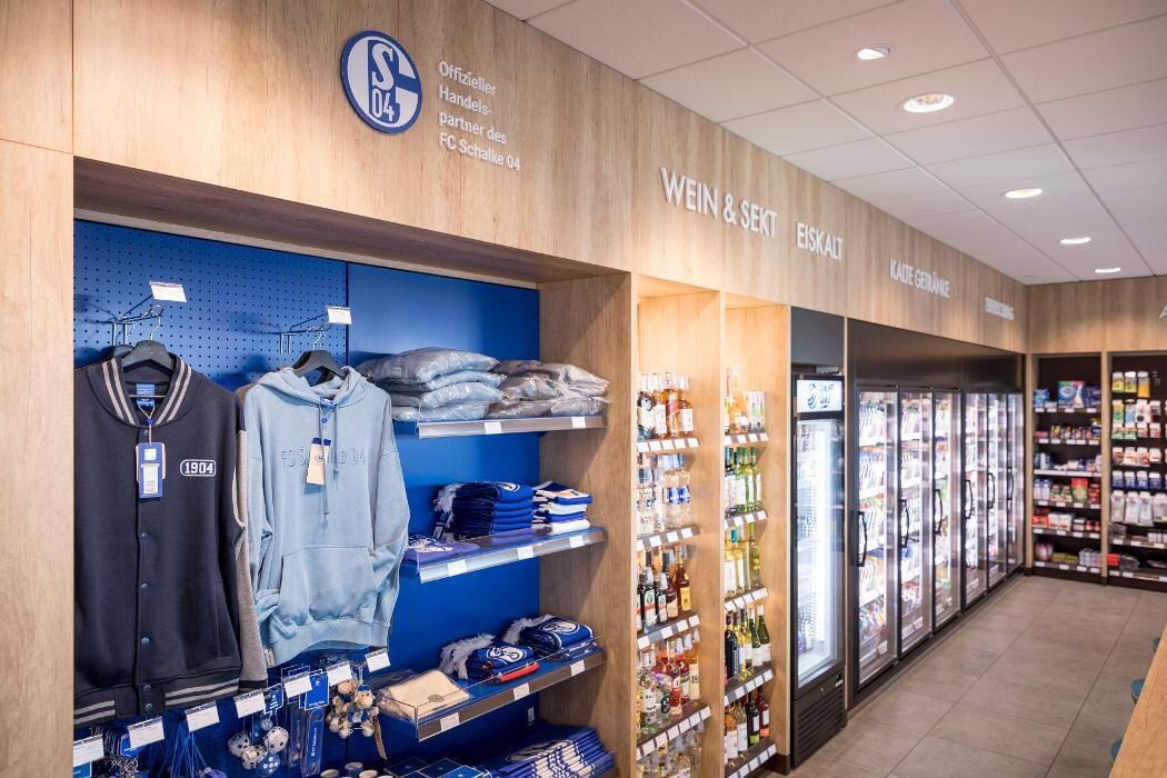 Bilder Shell Recharge Charging Station