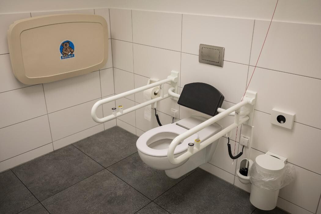 Bilder Shell Recharge Charging Station