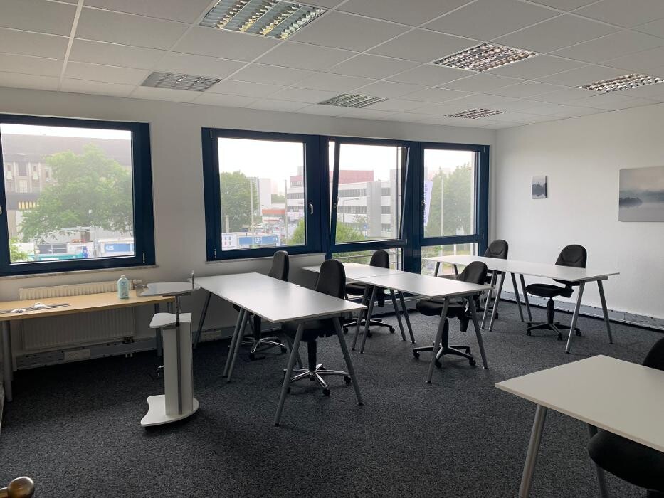 Bilder UABI ULUS Akademie für Bildung & Integration
