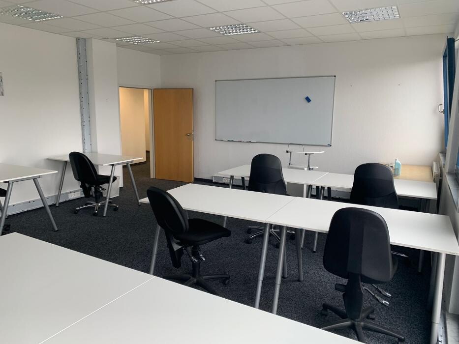 Bilder UABI ULUS Akademie für Bildung & Integration