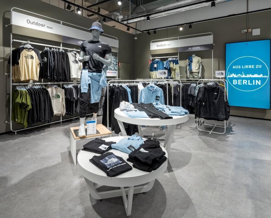 Bilder INTERSPORT Voswinkel THE PLAYCE