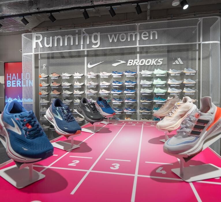 Bilder INTERSPORT Voswinkel THE PLAYCE