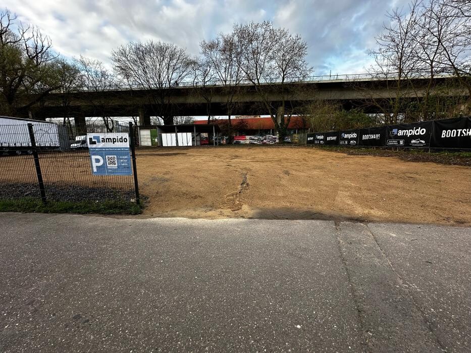Bilder ampido Parkplatz
