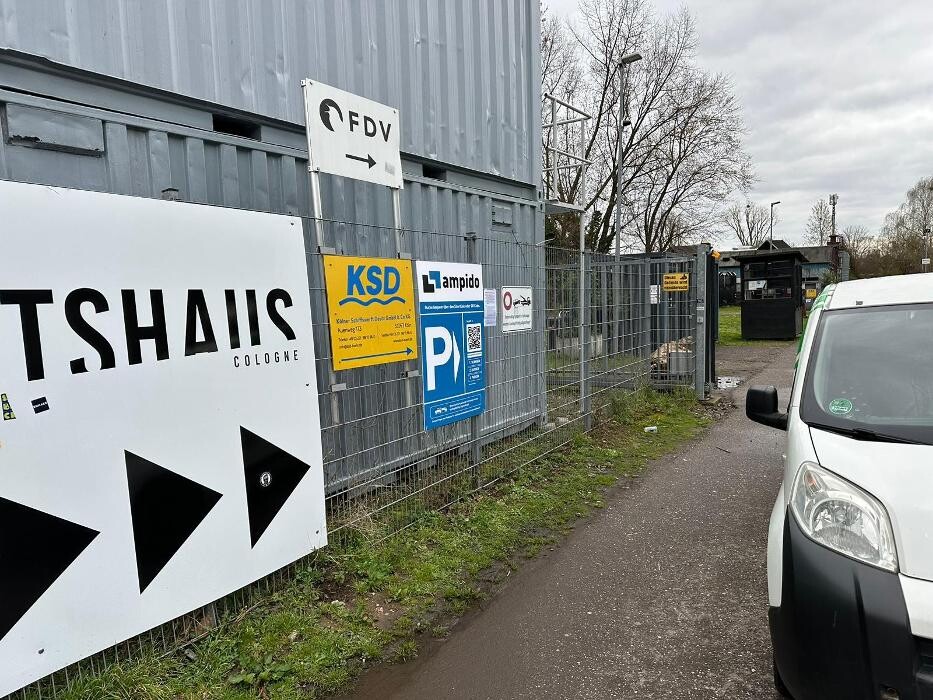 Bilder ampido Parkplatz