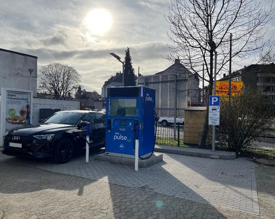 Bilder Aral pulse Ladestation