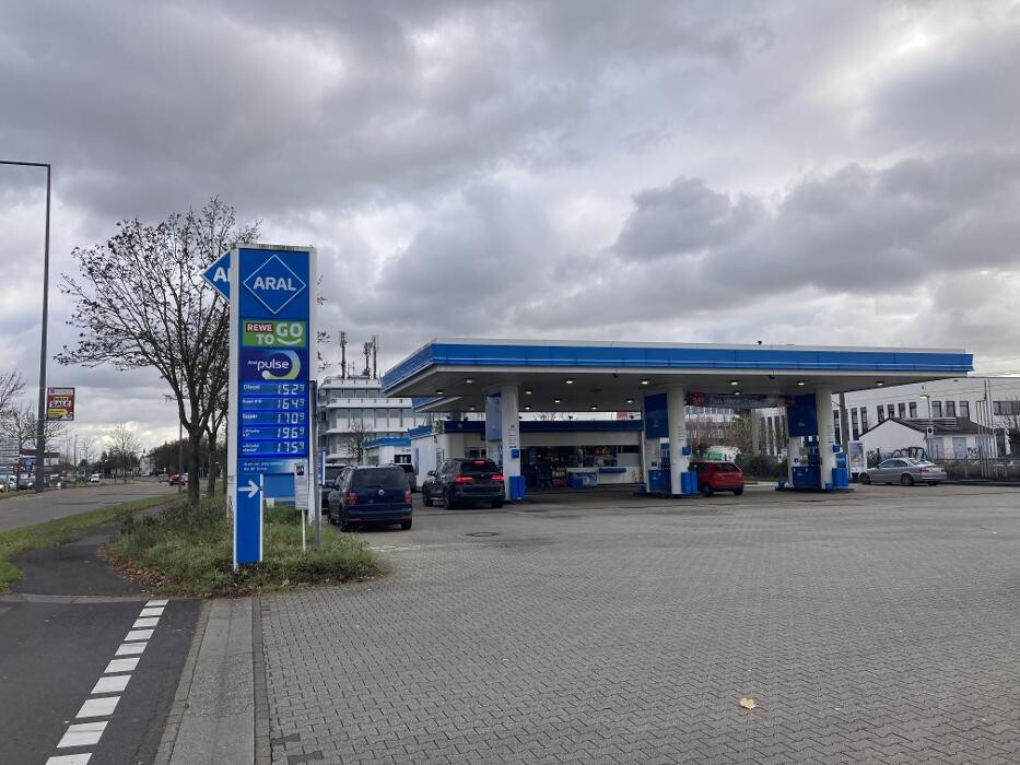 Bilder Aral pulse Ladestation