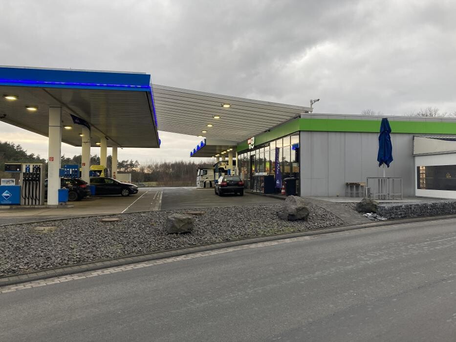 Bilder Aral pulse Ladestation