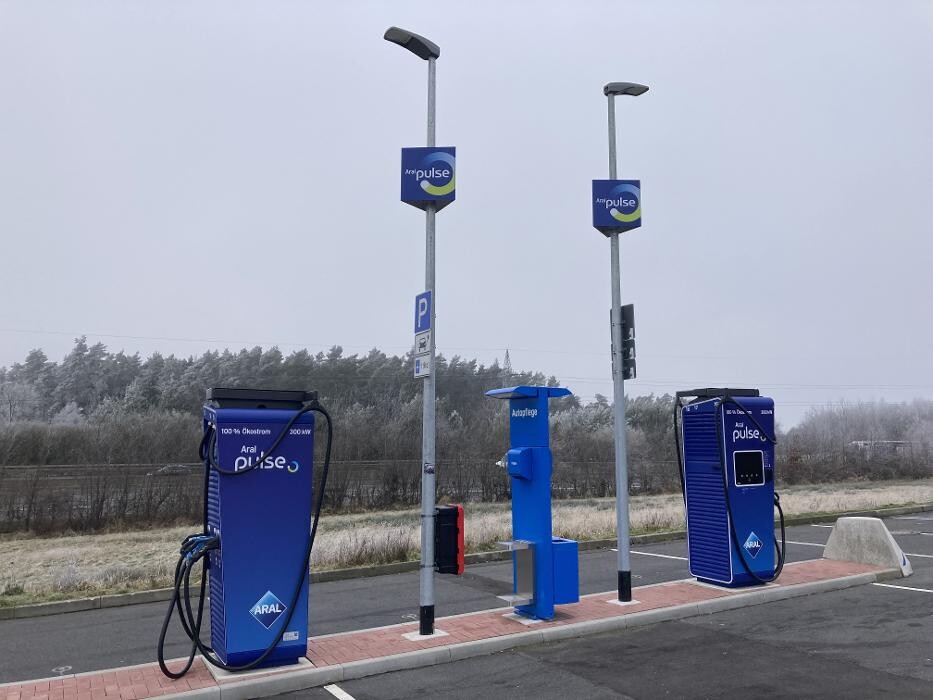 Bilder Aral pulse Ladestation