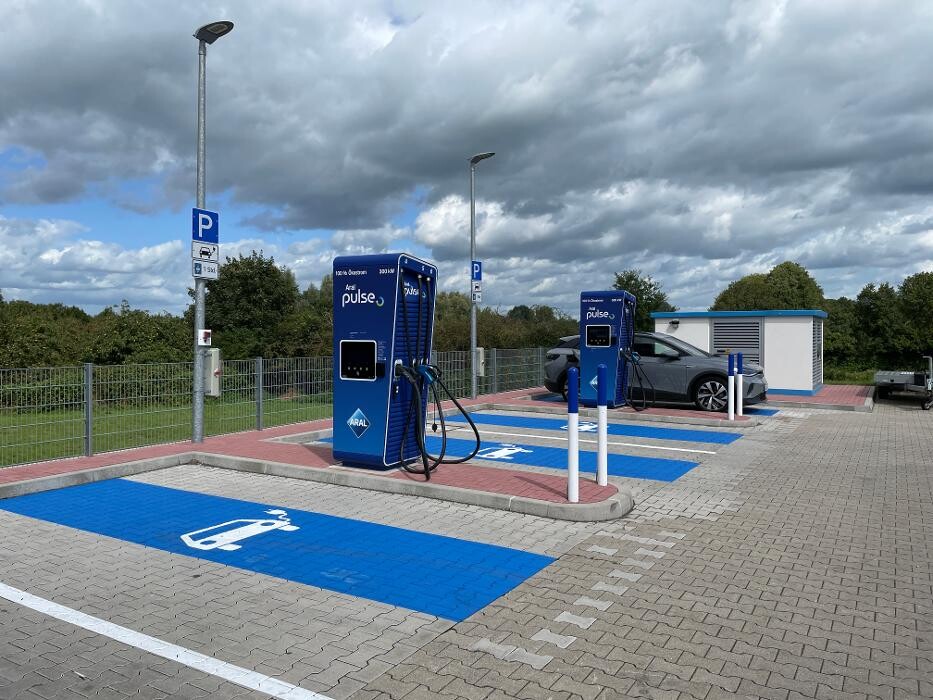 Bilder Aral pulse Ladestation