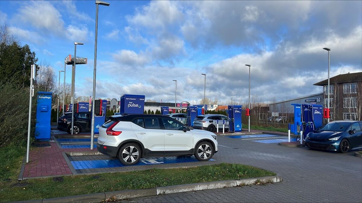 Bilder Aral pulse Ladestation