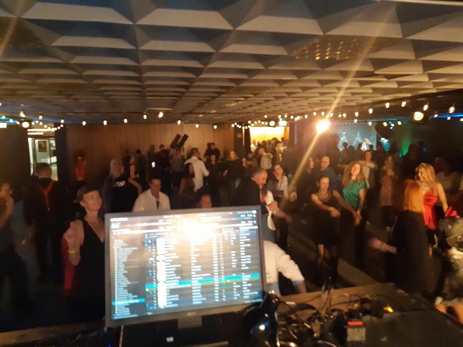 Bilder DJ Dona - Groove and Vibes DJ