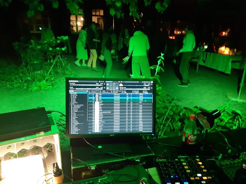 Bilder DJ Dona - Groove and Vibes DJ