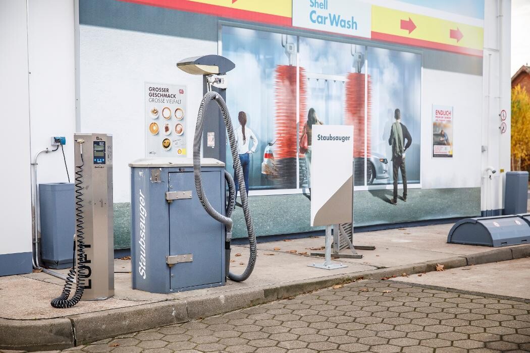 Bilder Shell Recharge Charging Station