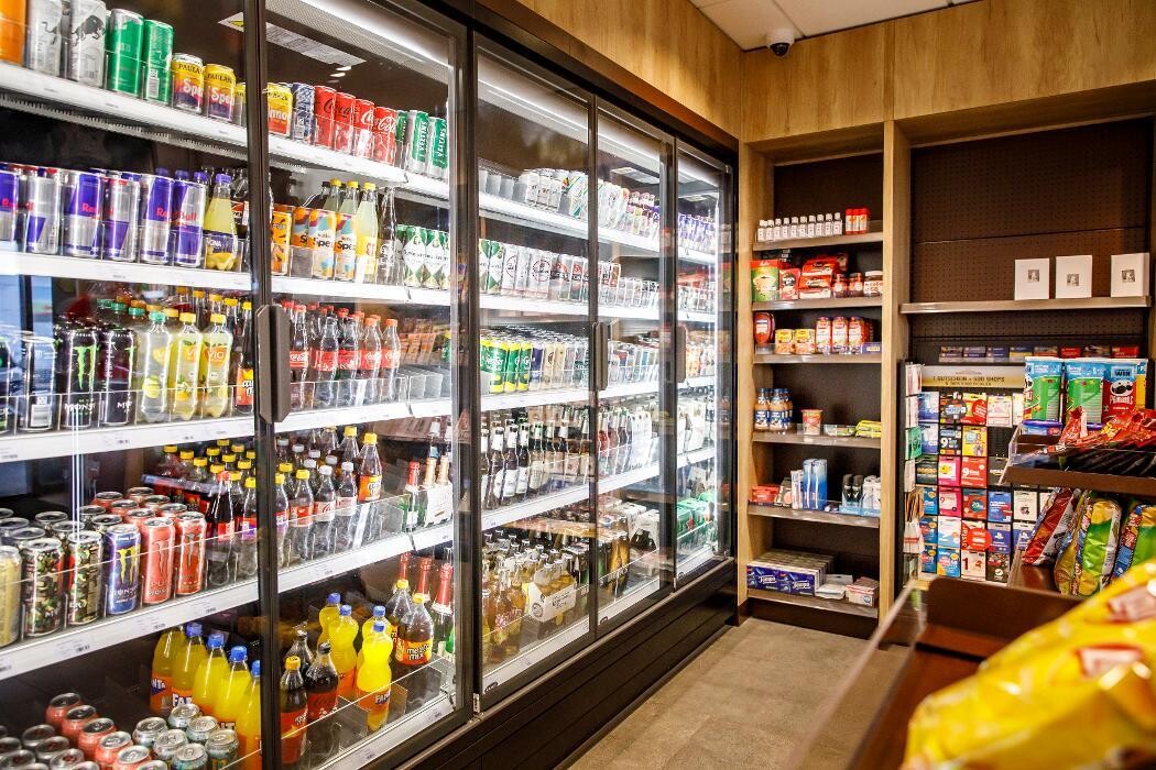 Bilder Shell Recharge Charging Station