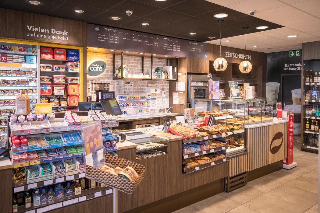 Bilder Shell Recharge Charging Station