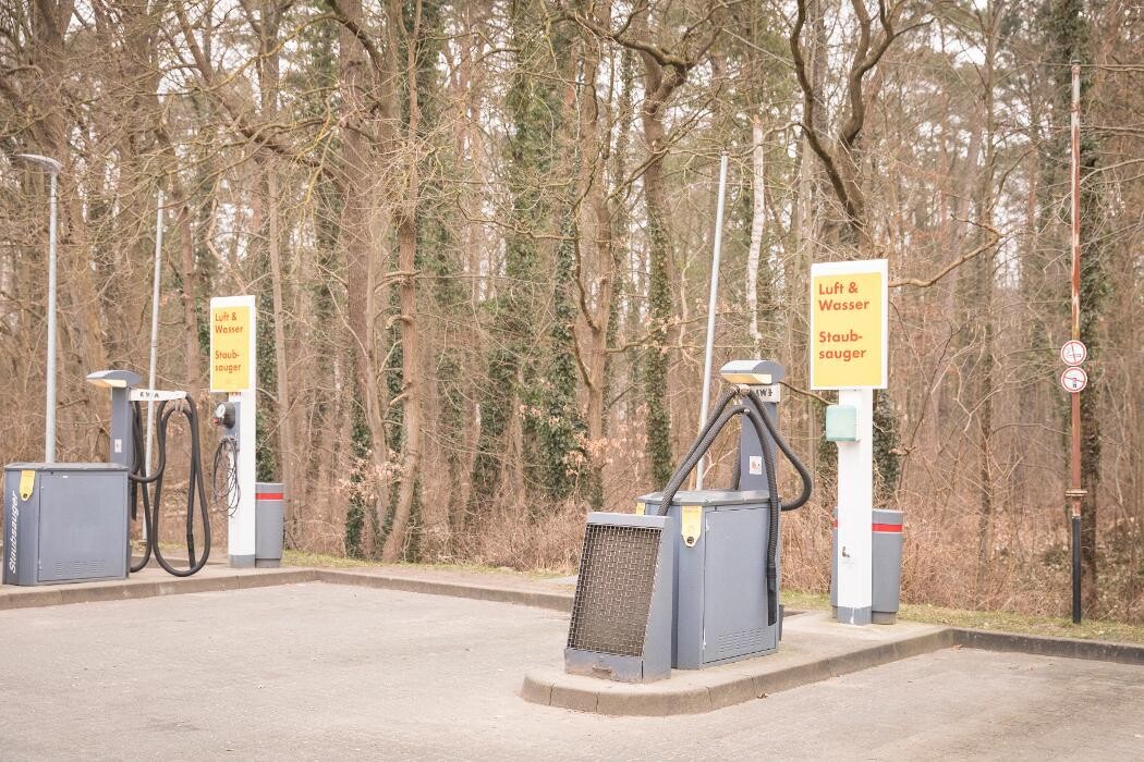 Bilder Shell Recharge Charging Station