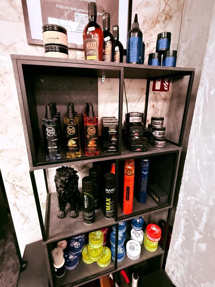 Bilder Herrensalon Instinct