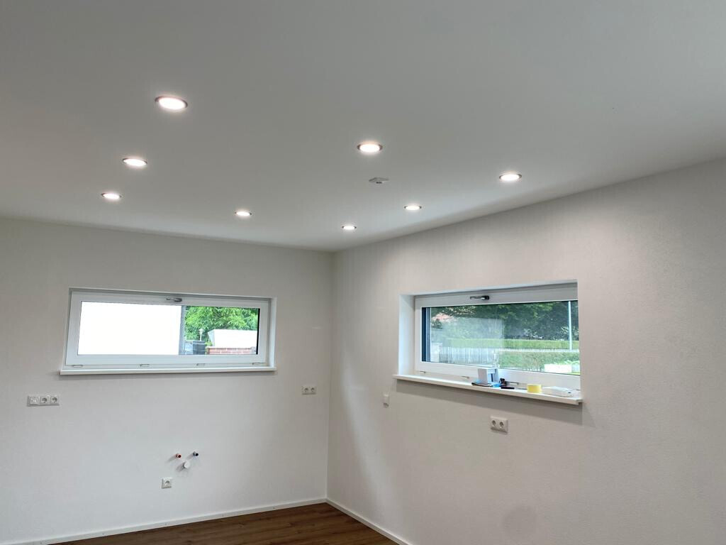 Bilder Elektrotechnik Magherusan GmbH