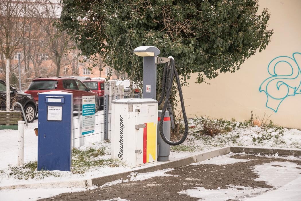 Bilder Shell Recharge Charging Station