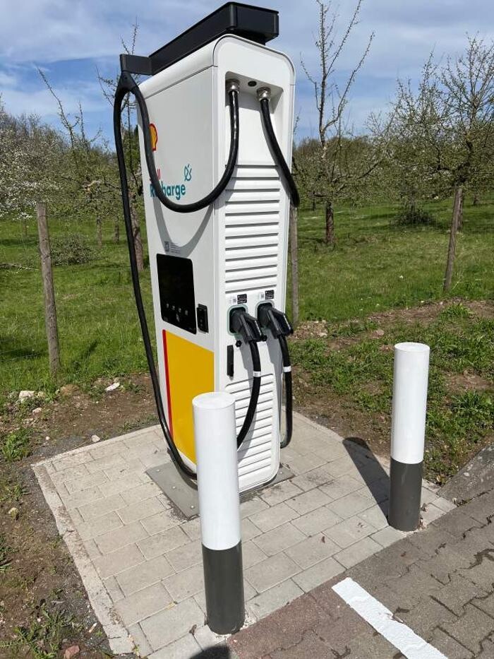 Bilder Shell Recharge Charging Station