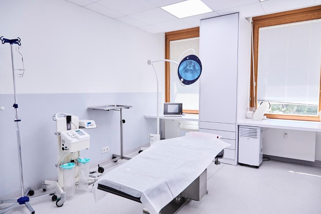 Bilder S-thetic München | Schönheitschirurgie & Ästhetische Behandlungen