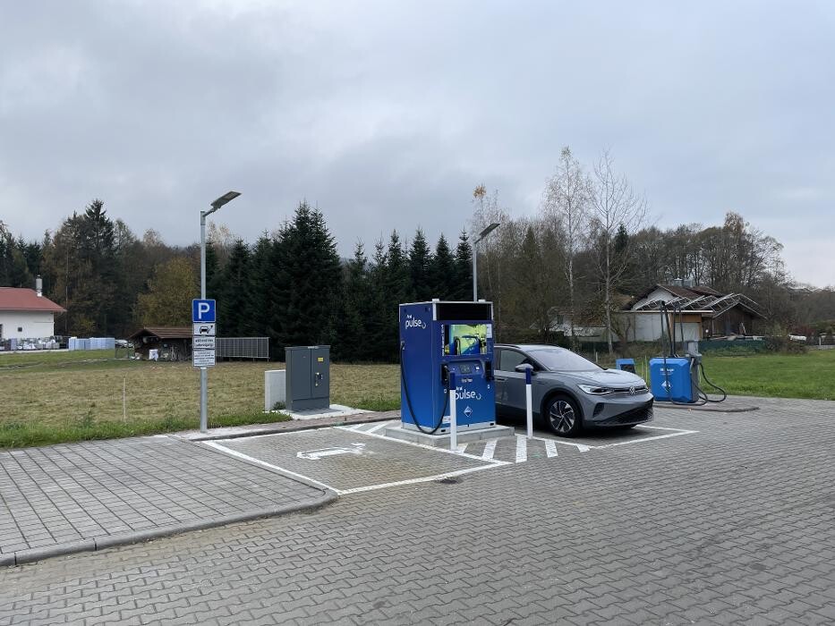 Bilder Aral pulse Ladestation