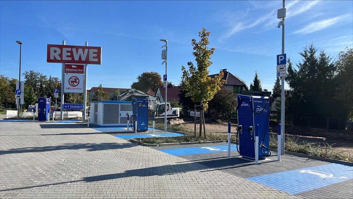Bilder Aral pulse Ladestation