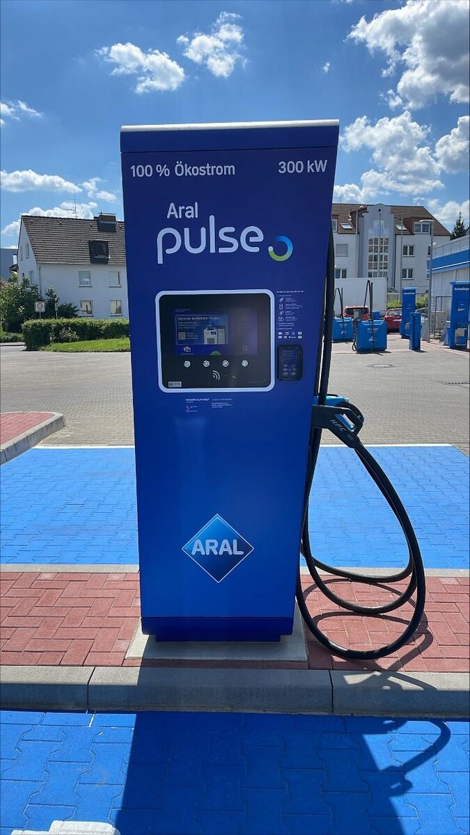 Bilder Aral pulse Ladestation