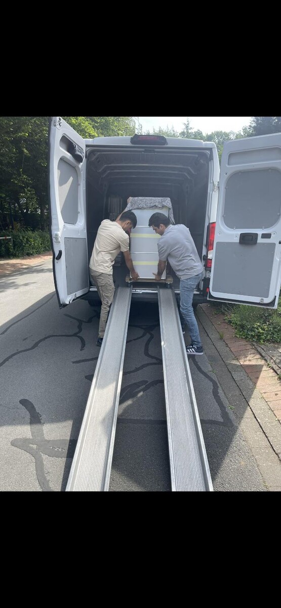 Bilder Transport und Möbelmontage HASANY