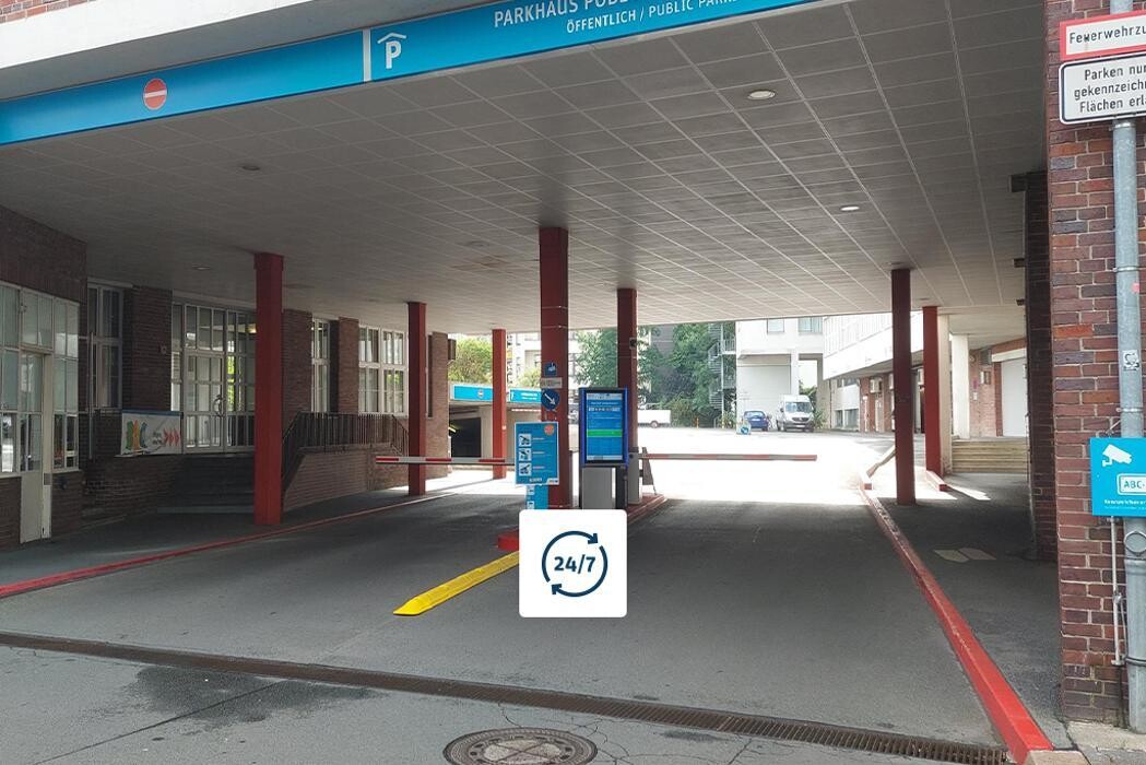 Bilder Parkhaus Podbi Park APCOA