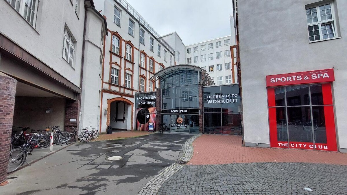 Bilder Parkhaus Podbi Park APCOA