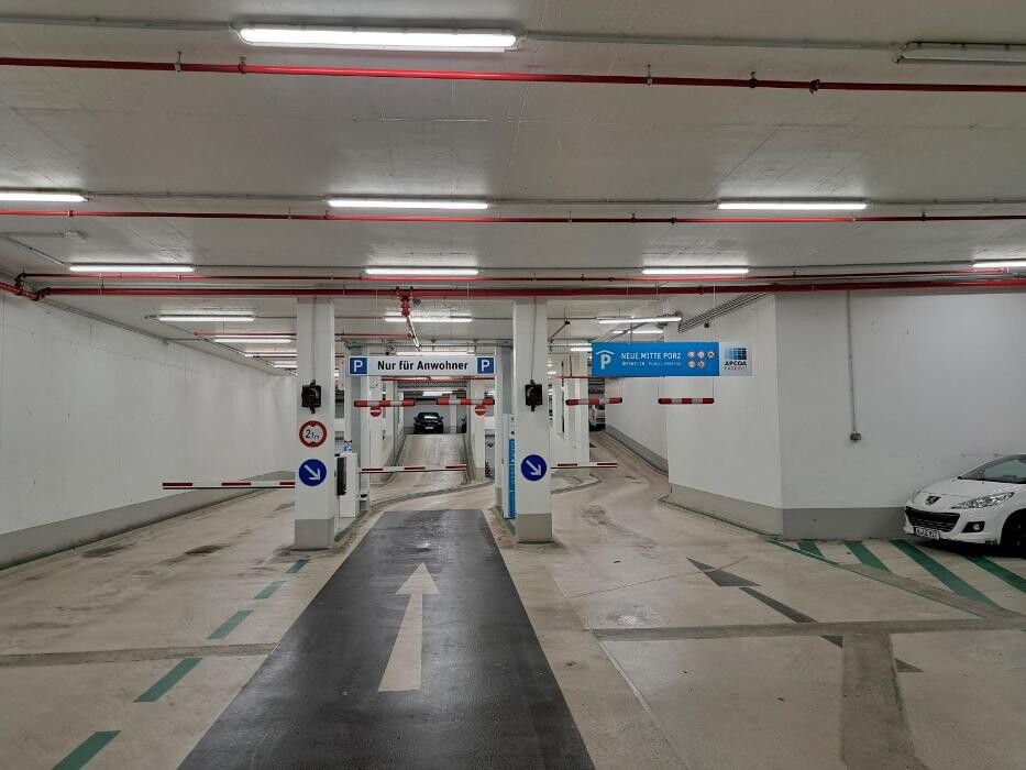 Bilder Parkhaus Neue Mitte Porz APCOA