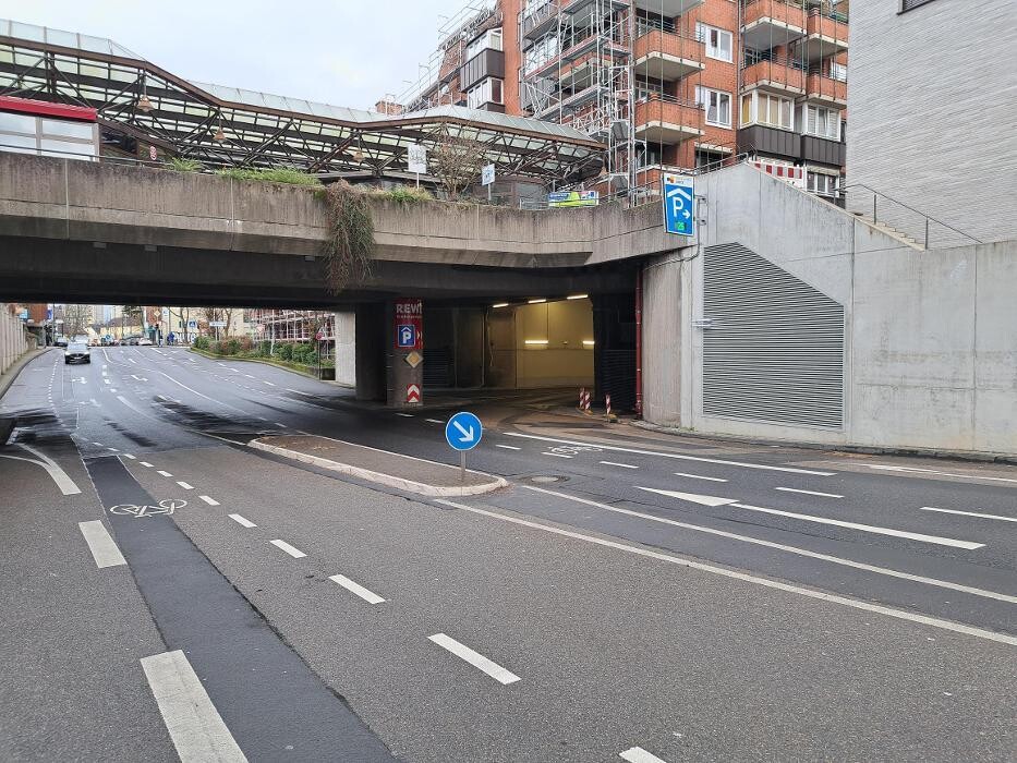 Bilder Parkhaus Neue Mitte Porz APCOA