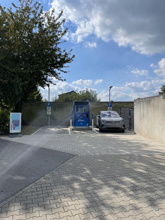 Bilder Aral pulse Ladestation