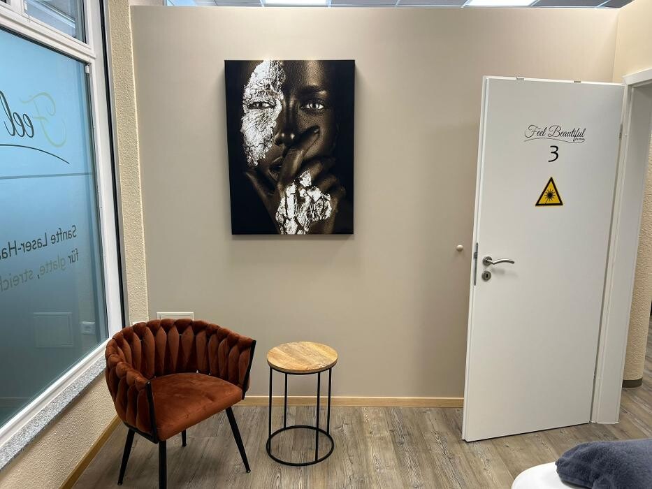 Bilder Feel Beautiful by Nicole - Dauerhafte Haarentfernung, Hautverjüngung und Beckenbodentraining