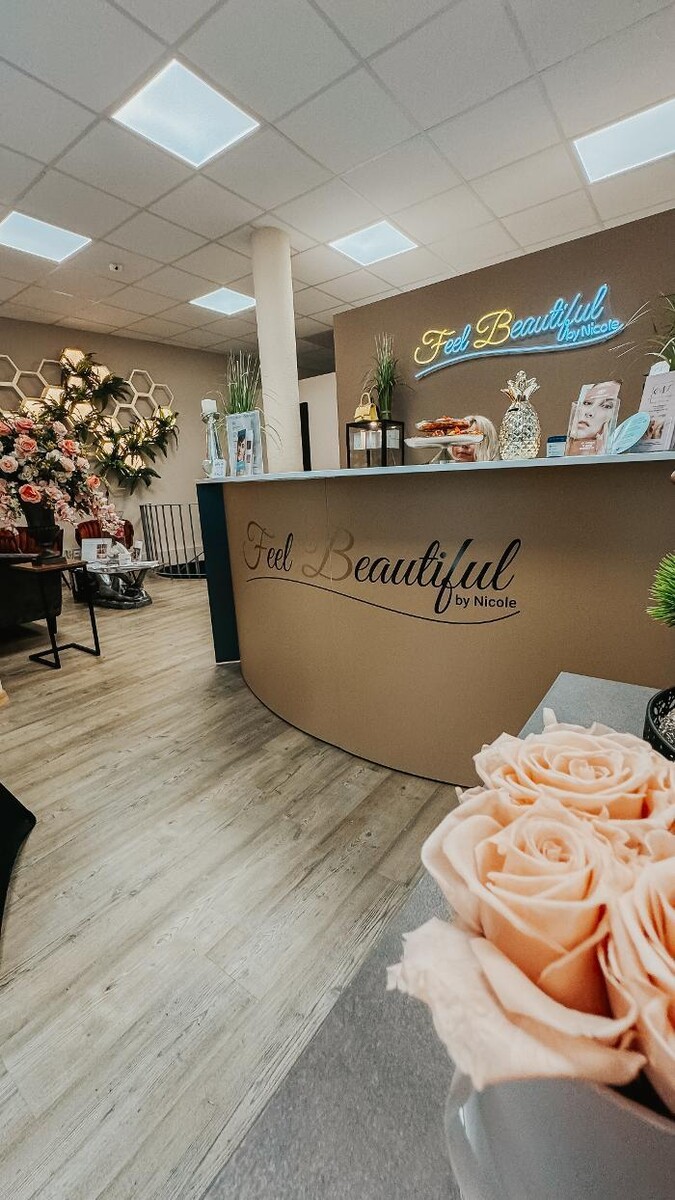 Bilder Feel Beautiful by Nicole - Dauerhafte Haarentfernung, Hautverjüngung und Beckenbodentraining