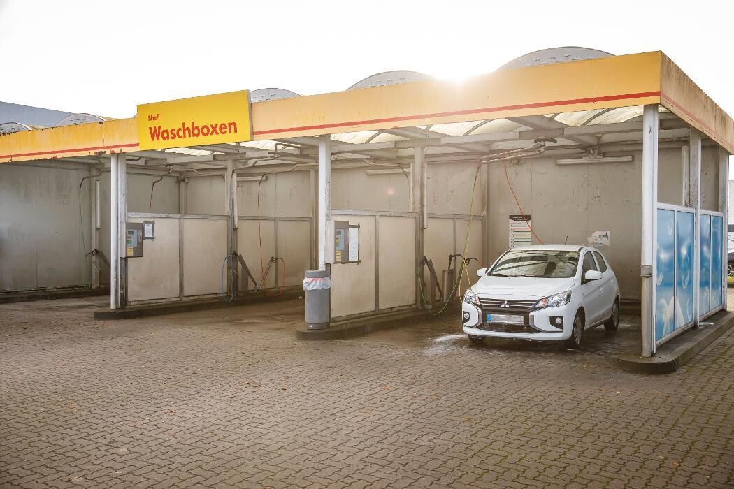 Bilder Shell Recharge Charging Station