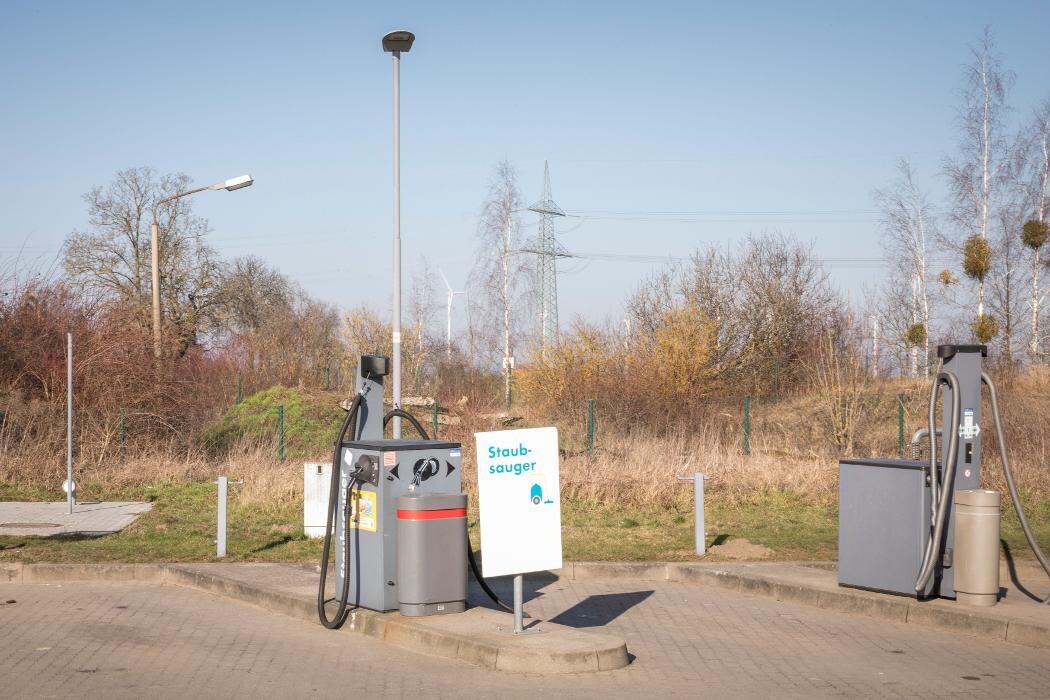 Bilder Shell Recharge Charging Station