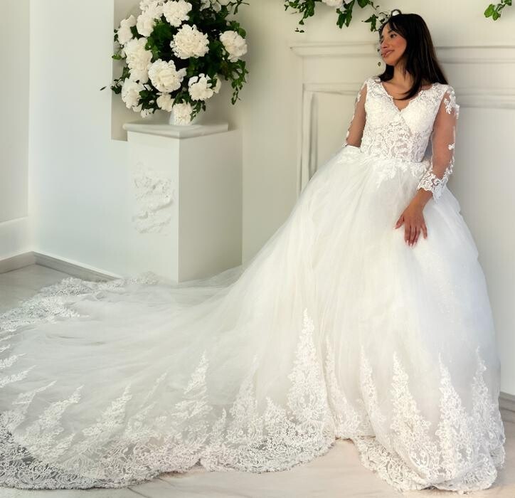 Bilder Alice 'D Elegance Design Bridals & Proms