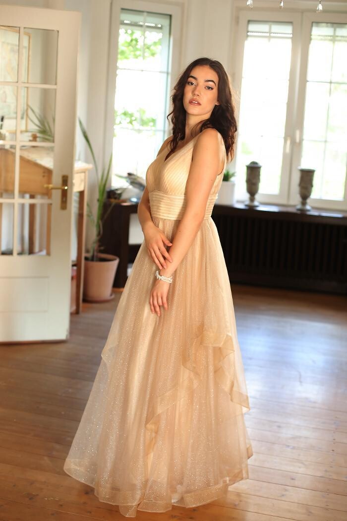 Bilder Alice 'D Elegance Design Bridals & Proms