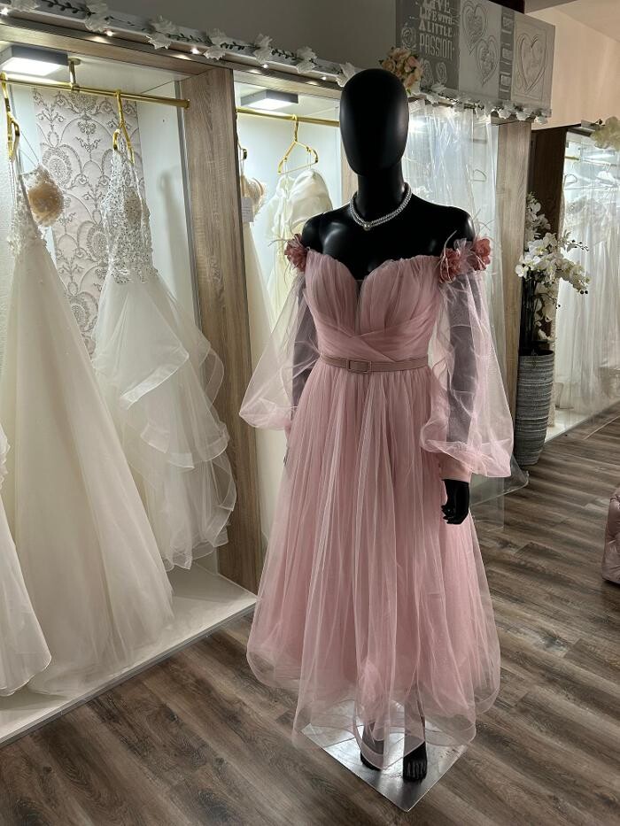 Bilder Alice 'D Elegance Design Bridals & Proms