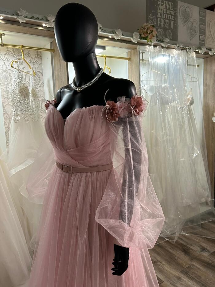 Bilder Alice 'D Elegance Design Bridals & Proms