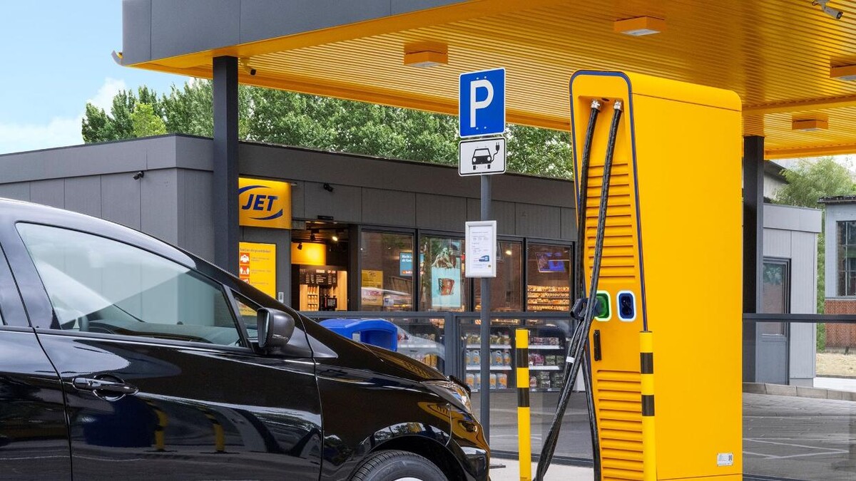 Bilder JET Ladestation