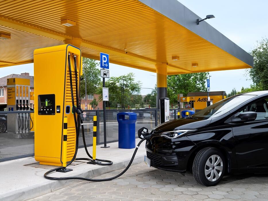 Bilder JET Ladestation