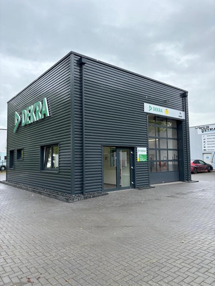 Bilder DEKRA Automobil GmbH Station St. Augustin Mitte