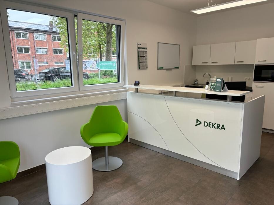 Bilder DEKRA Automobil GmbH Station St. Augustin Mitte